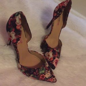Floral heels 🌹